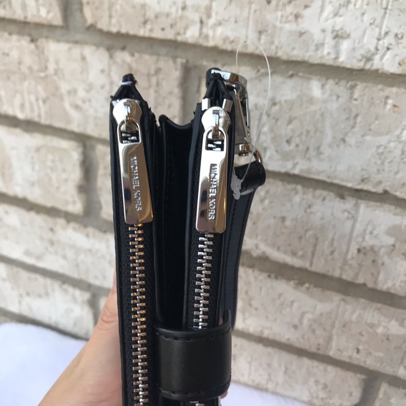 Nwt! Michael kors wallet wristlet - Picture 5 of 8